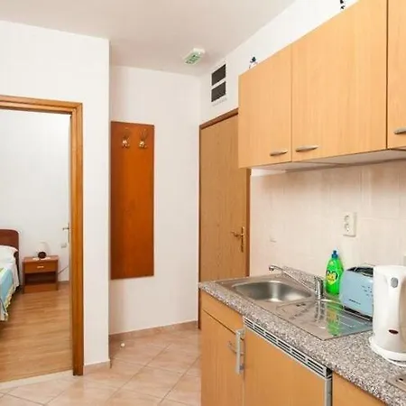 شقة Ana - One Bedroom With Balcony And Sea View - 3 1 Floor *