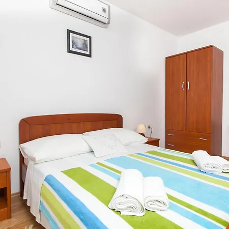 Daire Ana - One Bedroom With Balcony And Sea View - 3 1 Floor